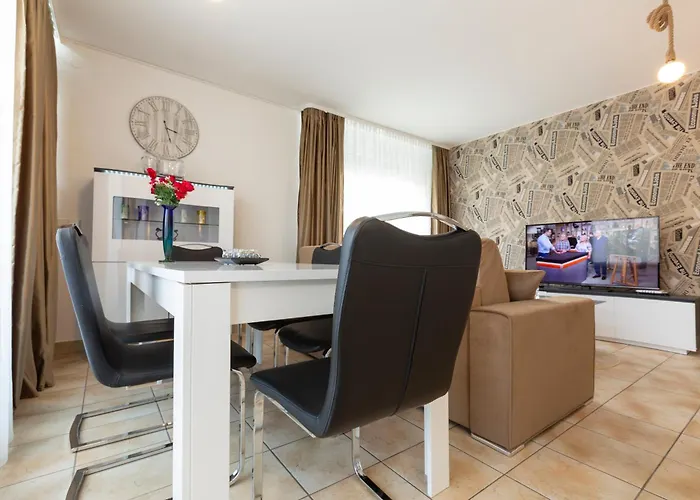 Vittoria * Luxembourg By